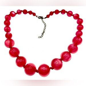 Vintage Pink Pearlescent Acrylic Moonglow Beaded Necklace